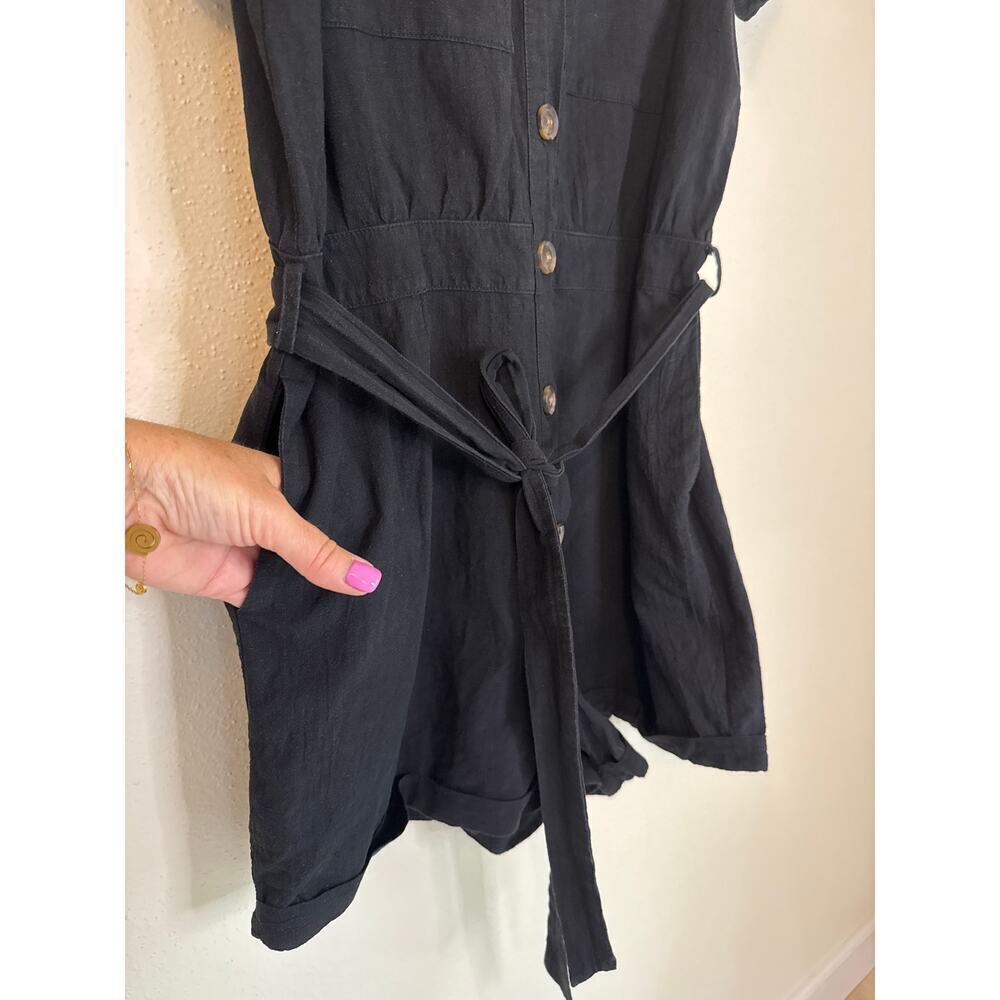 One Piece Women's Black Romper Shorts Belt Tie Button Up With Pockets Size XL - Picture 4 of 12